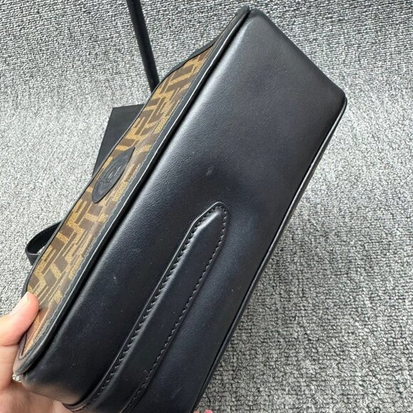 Fendi Camera Shoulder Bag fbcco735-102225 - Picture 9 of 14